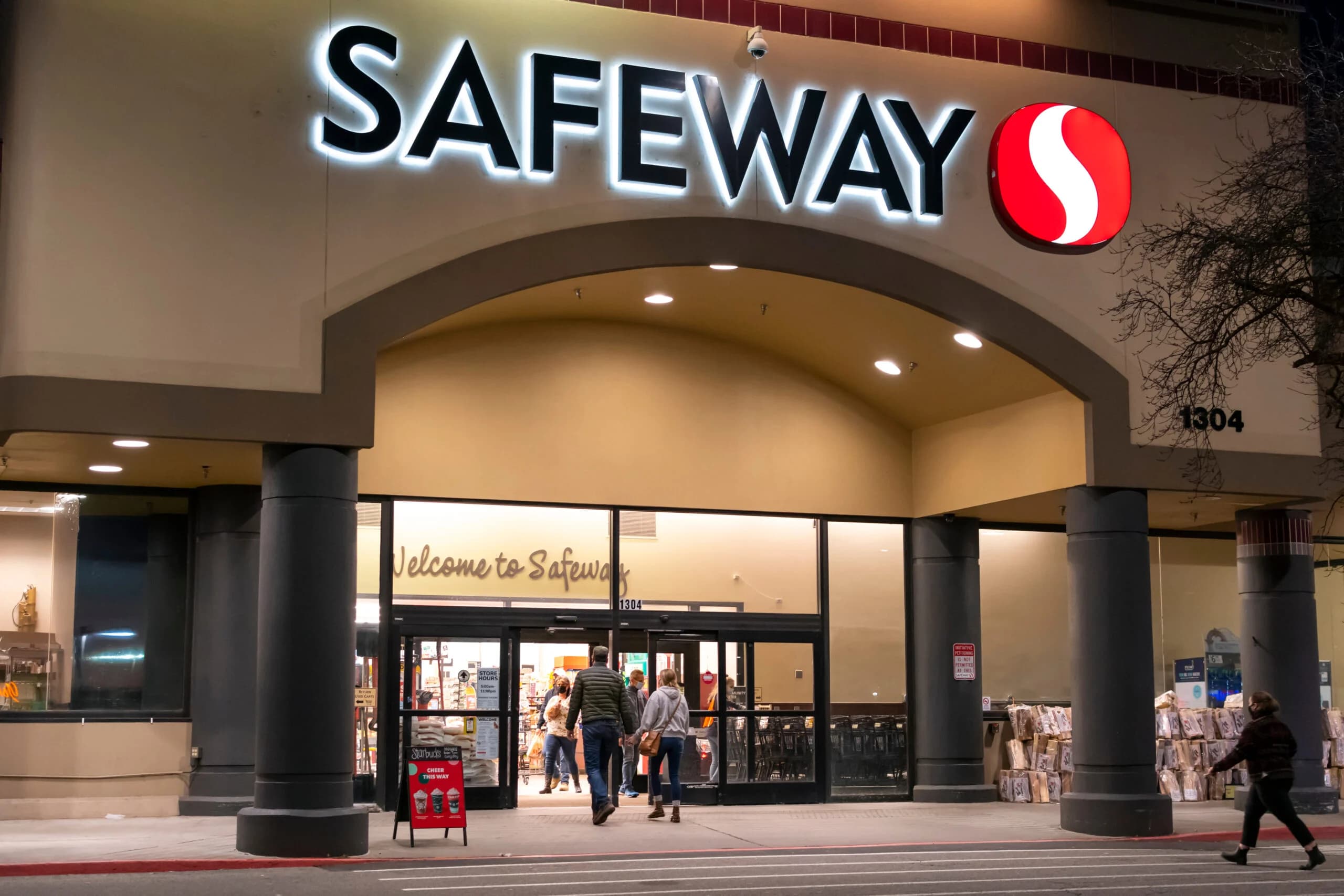 Safeway Signs On